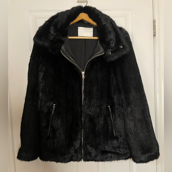 Zara black fur coat - Picture 1 of 6